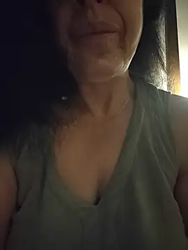 Snapshot of Susannemilf chatting on February 1, 2026, 1:48 am Susannemilf online show from February 1, 2026, 1:48 am