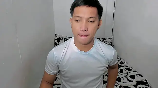 xSebastian19 online show from January 3, 2025, 11:01 pm