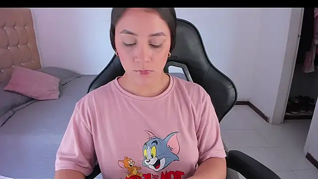 Snapshot of EmmaGrace1999 chatting on December 6, 2024, 4:12 pm EmmaGrace1999 online show from December 6, 2024, 4:12 pm