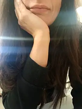    z   online show from March 4, 2026, 2:25 pm