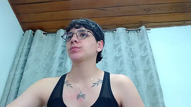 bad giirl  online show from October 17, 2025, 6:32 pm