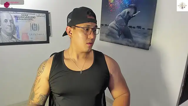 Colton Massif online show from October 30, 2025, 3:38 am