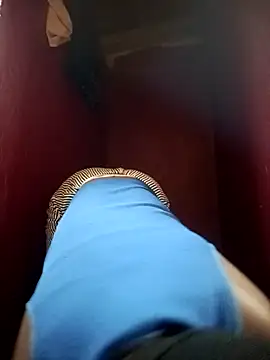 Petite li online show from February 28, 2026, 5:40 am