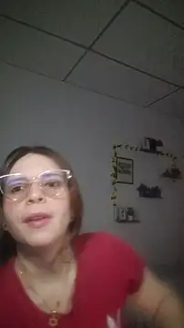 lorenitabella online show from January 13, 2026, 9:57 am