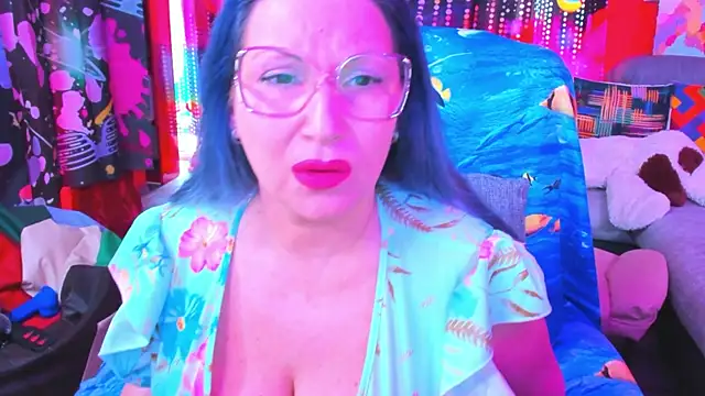 mature lisa naughty online show from February 27, 2025, 10:01 am