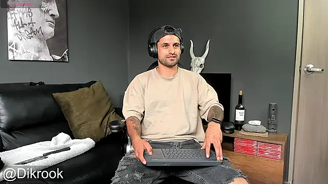 Davevilboy online show from February 4, 2025, 3:26 pm