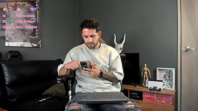 Davevilboy online show from February 7, 2025, 12:17 pm