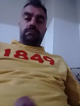 kevgir08 online show from May 19, 2026, 9:44 pm