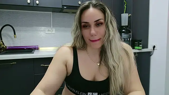 Annyfit4you online show from March 3, 2025, 11:56 pm