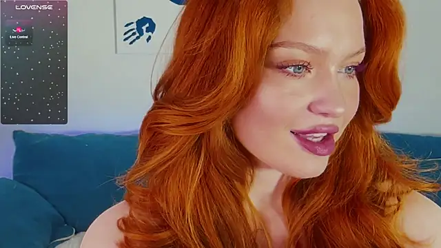 Snapshot of Born_to_Loveee chatting on December 19, 2024, 12:56 pm Born to Loveee online show from December 19, 2024, 12:56 pm