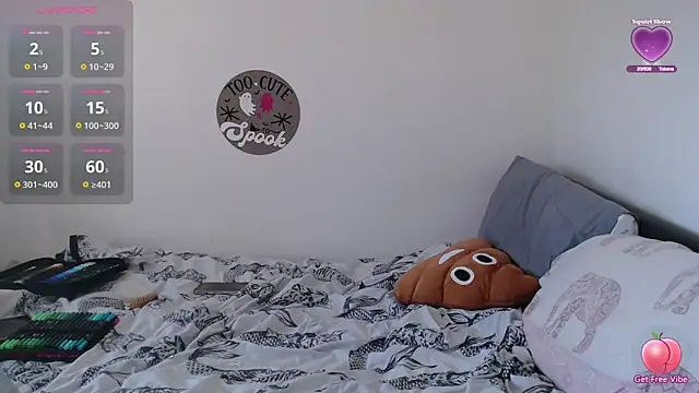 Rebecca Summer online show from September 25, 2025, 12:22 pm