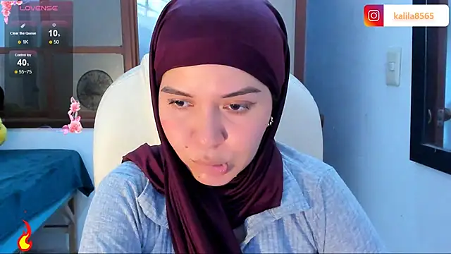 MatchedEyebrow online show from October 22, 2025, 9:03 pm