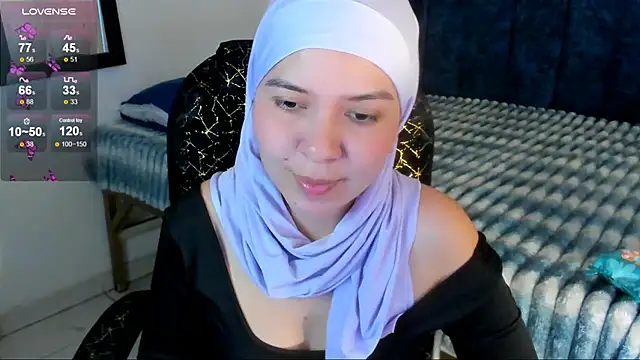 Snapshot of MatchedEyebrow chatting on June 3, 2026, 10:03 pm MatchedEyebrow online show from June 3, 2026, 10:03 pm