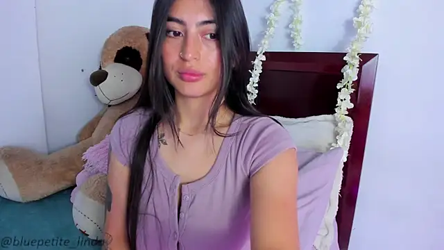 Blue Petite online show from March 12, 2025, 7:14 pm