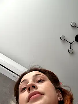 Snapshot of Camilla_Railian chatting on October 27, 2025, 6:58 am Camilla Railian online show from October 27, 2025, 6:58 am