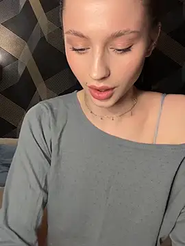 Snapshot of Camilla_Railian chatting on March 20, 2025, 4:20 pm Camilla Railian online show from March 20, 2025, 4:20 pm