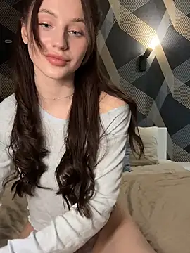 Snapshot of Camilla_Railian chatting on March 18, 2025, 3:22 pm Camilla Railian online show from March 18, 2025, 3:22 pm