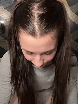 Snapshot of Camilla_Railian chatting on March 17, 2025, 7:26 pm Camilla Railian online show from March 17, 2025, 7:26 pm