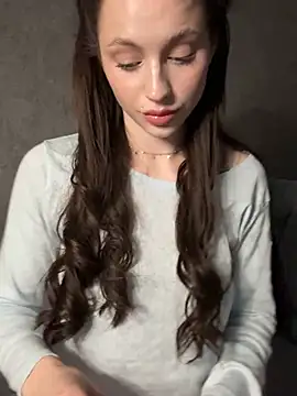 Snapshot of Camilla_Railian chatting on March 19, 2025, 3:20 am Camilla Railian online show from March 19, 2025, 3:20 am