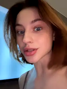 Snapshot of Camilla_Railian chatting on October 5, 2025, 4:09 pm Camilla Railian online show from October 5, 2025, 4:09 pm