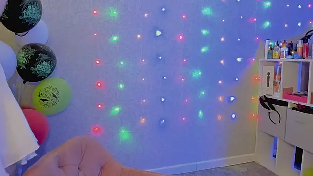 ReinaKousaka online show from December 14, 2024, 8:51 pm