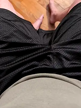 MrandMrsHaze online show from February 3, 2026, 6:11 am