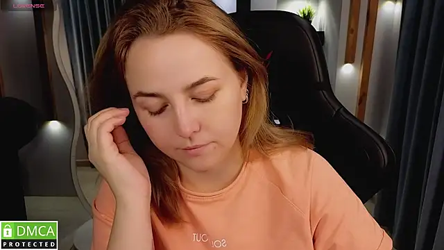 Mira Mermayd online show from October 18, 2025, 1:07 am