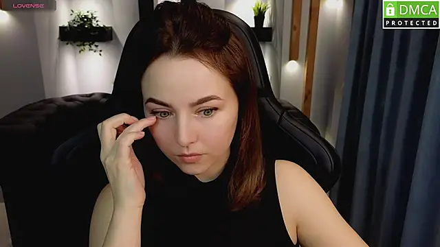 Mira Mermayd online show from February 23, 2025, 4:17 am