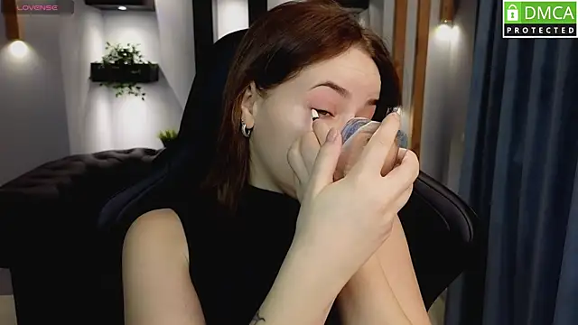 Mira Mermayd online show from February 23, 2025, 1:13 am