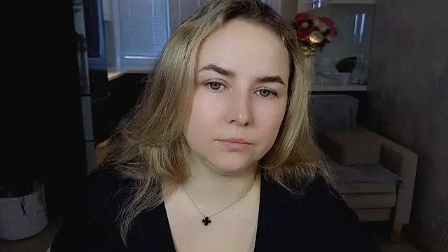 Snapshot of Mira_Mermayd chatting on April 24, 2026, 1:29 am Mira Mermayd online show from April 24, 2026, 1:29 am