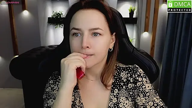 Mira Mermayd online show from March 6, 2025, 1:05 am