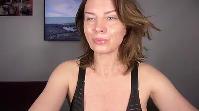 Snapshot of RachellAmazing chatting on July 3, 2026, 8:15 pm RachellAmazing online show from July 3, 2026, 8:15 pm