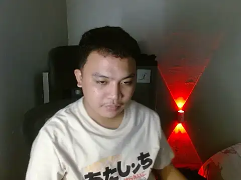 Snapshot of xsweetasian69x chatting on April 11, 2026, 4:21 pm xsweetasian69x online show from April 11, 2026, 4:21 pm