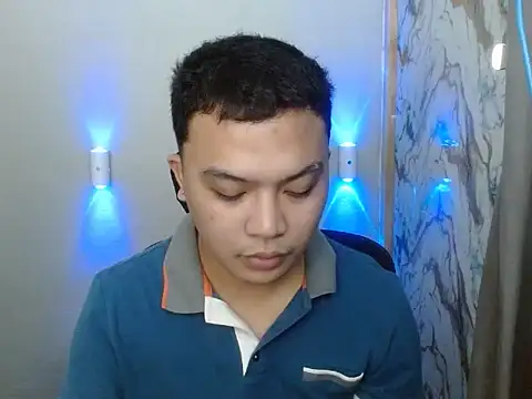 Snapshot of xsweetasian69x chatting on April 3, 2026, 11:16 am xsweetasian69x online show from April 3, 2026, 11:16 am