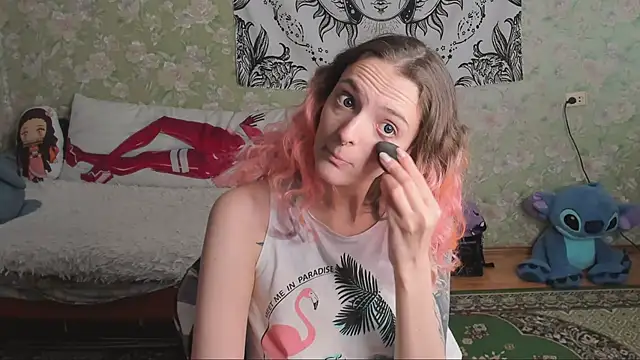 Snapshot of Cutie_Adelia chatting on October 31, 2025, 7:38 am Cutie Adelia online show from October 31, 2025, 7:38 am