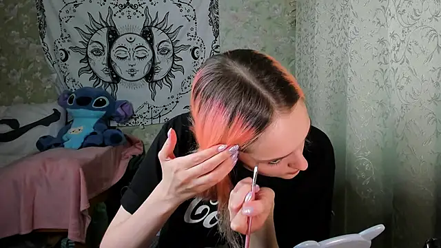 Snapshot of Cutie_Adelia chatting on January 25, 2025, 12:37 pm Cutie Adelia online show from January 25, 2025, 12:37 pm