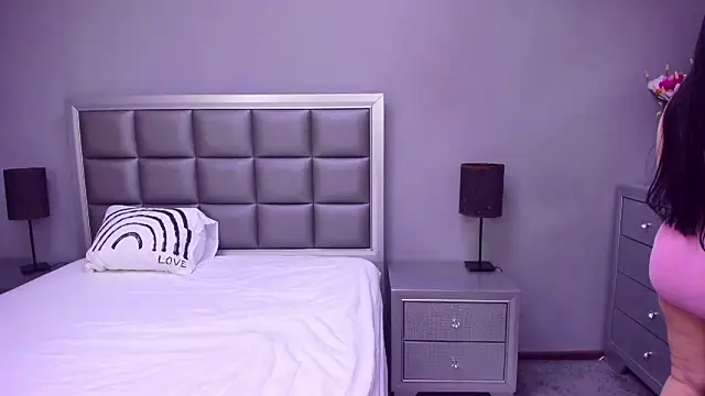 Snapshot of HellennSweet chatting on March 21, 2025, 11:12 am HellennSweet online show from March 21, 2025, 11:12 am