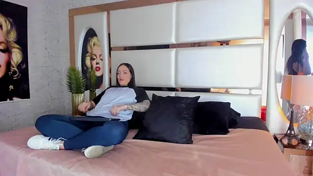 celestestars online show from October 6, 2025, 9:15 pm