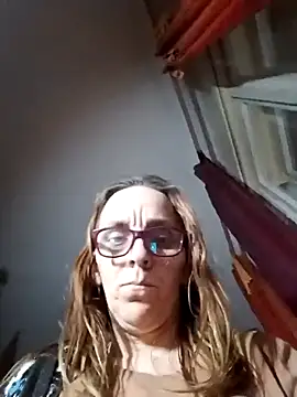 Dettybitch40 online show from October 13, 2025, 4:08 pm