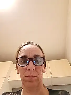 Dettybitch40 online show from November 5, 2025, 6:11 pm