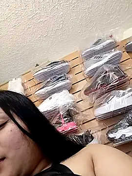 Arisha34 online show from November 8, 2025, 6:44 pm