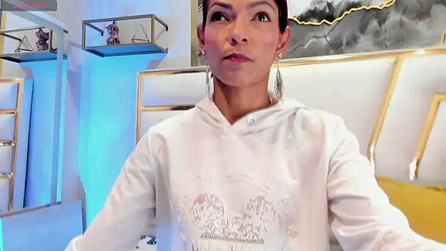 HannaPetit online show from February 27, 2026, 7:03 pm