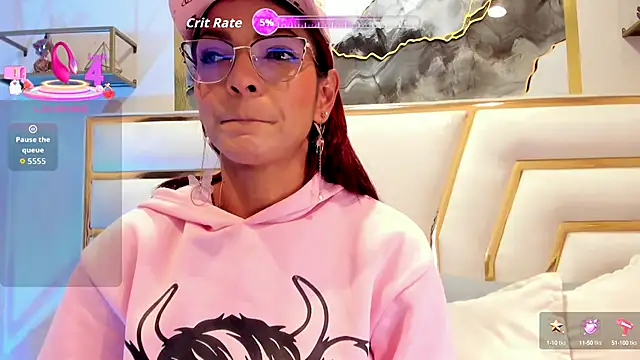 HannaPetit online show from September 18, 2025, 7:39 pm