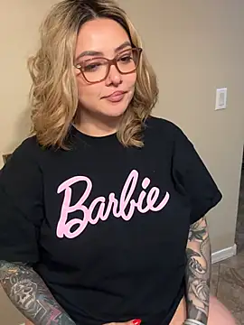 nativepumpkin95 online show from March 8, 2025, 4:12 am