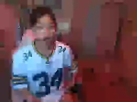 Snapshot of young_salsalita chatting on February 27, 2026, 1:22 pm young salsalita online show from February 27, 2026, 1:22 pm