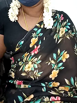 Snapshot of Tamil-hotwife chatting on April 9, 2026, 4:24 pm Tamil-hotwife online show from April 9, 2026, 4:24 pm