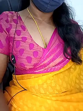 Snapshot of Tamil-hotwife chatting on April 10, 2026, 4:25 pm Tamil-hotwife online show from April 10, 2026, 4:25 pm