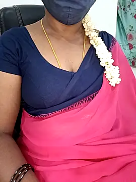 Snapshot of Tamil-hotwife chatting on April 4, 2026, 4:46 pm Tamil-hotwife online show from April 4, 2026, 4:46 pm