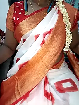 Snapshot of Tamil-hotwife chatting on July 13, 2026, 11:48 pm Tamil-hotwife online show from July 13, 2026, 11:48 pm