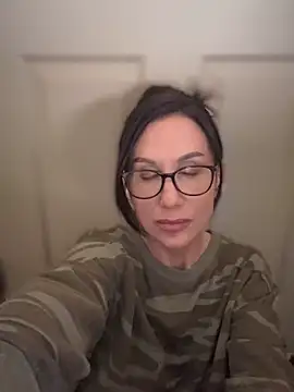 Fiona Kent  online show from December 20, 2024, 2:08 am